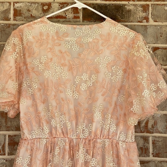 Polagram Elegant Peachy Pink Floral Dress - Picture 10 of 11